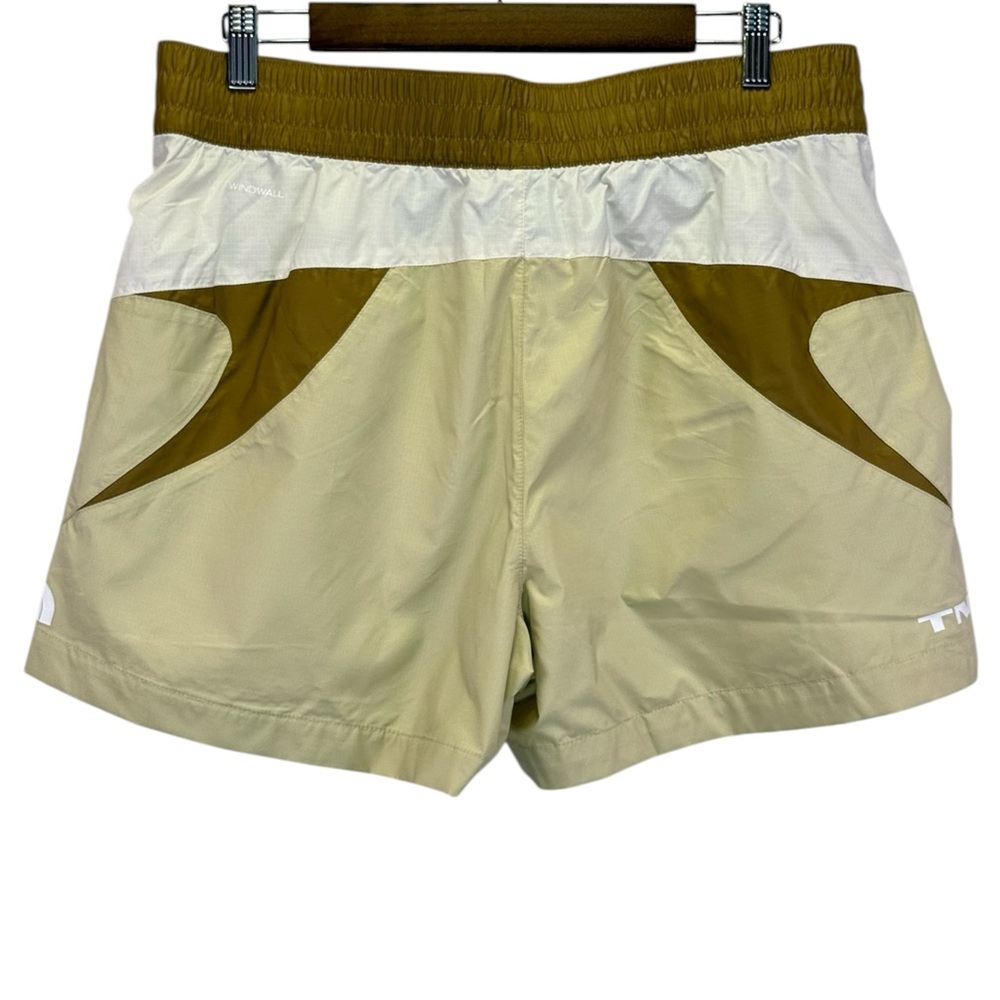 The North Face Women’s‎ WindWall Beige Drawstring  Elastic Waist Shorts Size L